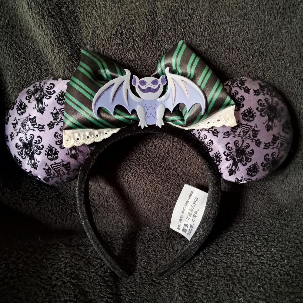 Disney Haunted Mansion Wallpaper Bat Bow Minnie Ears